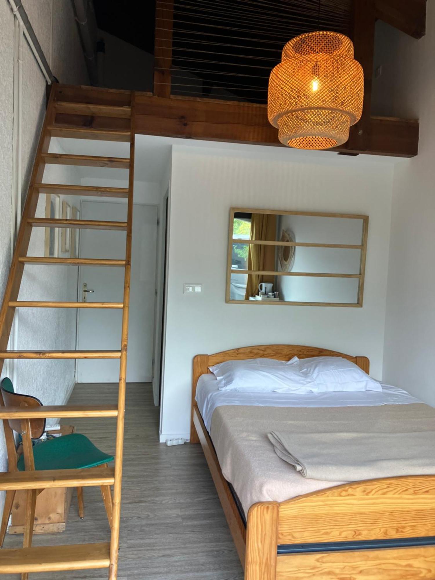 Chambre Et Sdb Avec Entree Privative Soustons Exterior photo